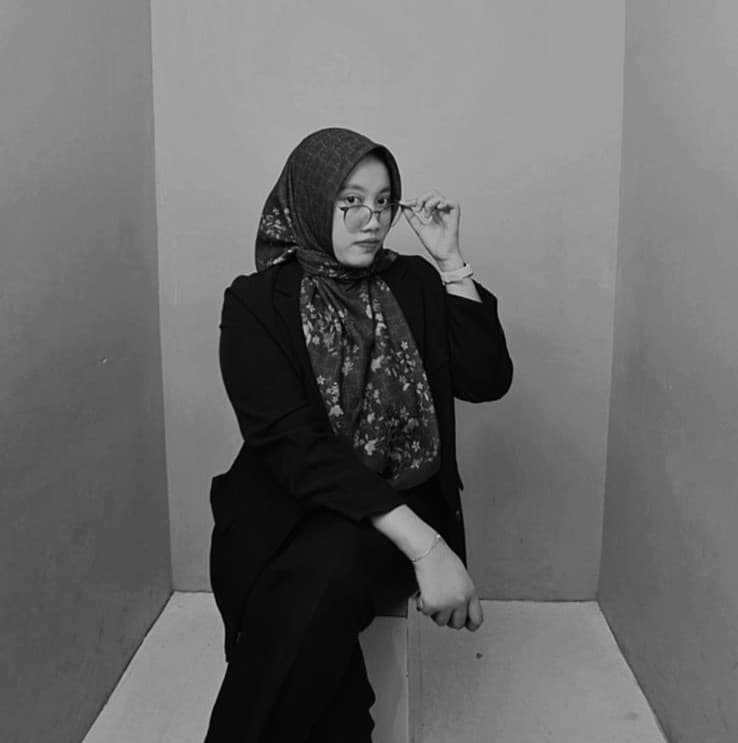 Triana, M.Kom - Co-Founder & Digital Marketing Project Master ID